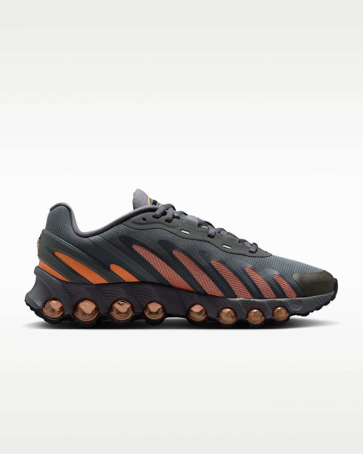 Nike Air Max DN – Dark Grey/Copper Orange Sneaker
