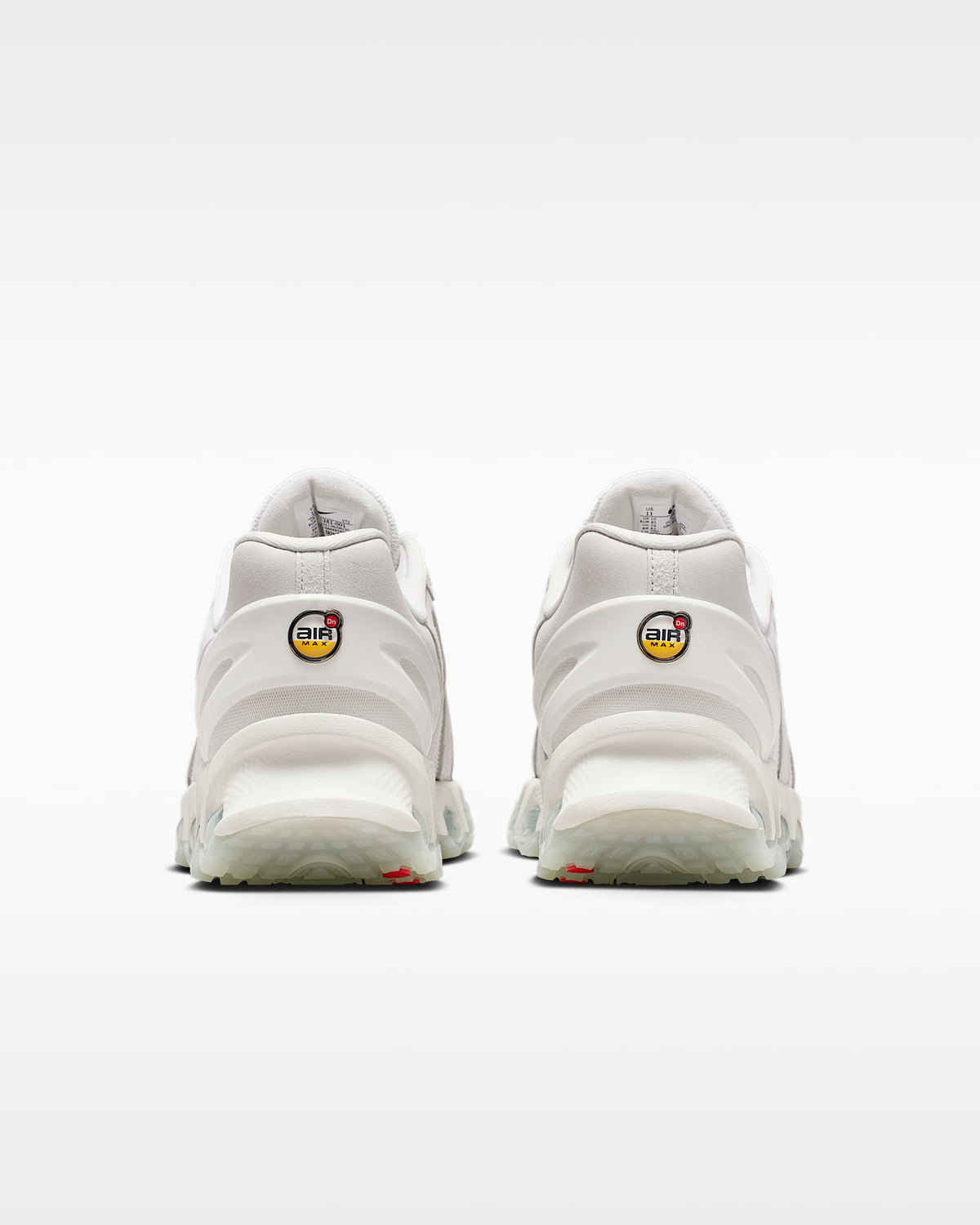 Nike Air Max DN – Off-White/Silver Sneaker