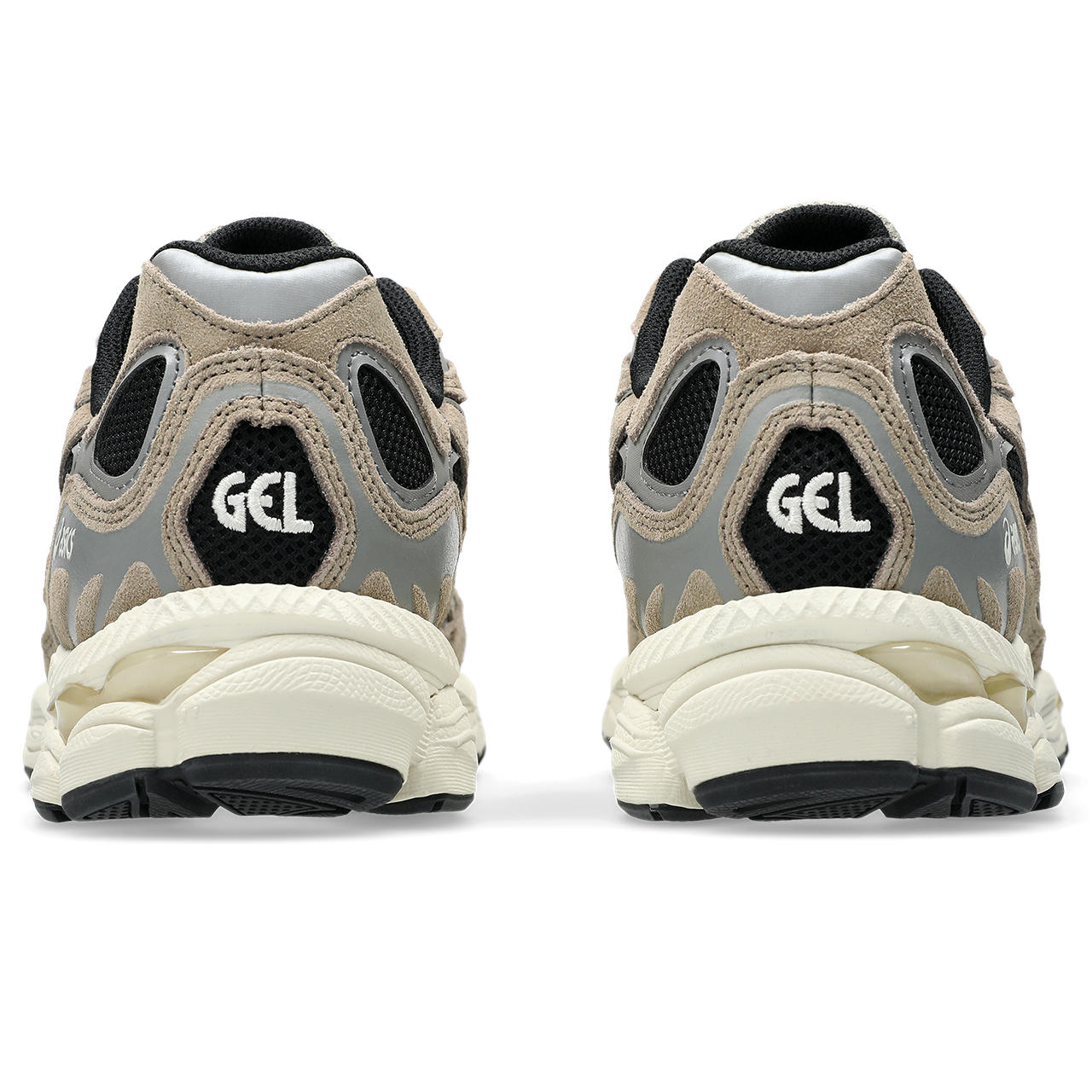 Asics Gel-Nimbus 24 – Beige/Black/Silver Sneaker